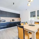 Bella Vista