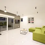 Bella Vista *